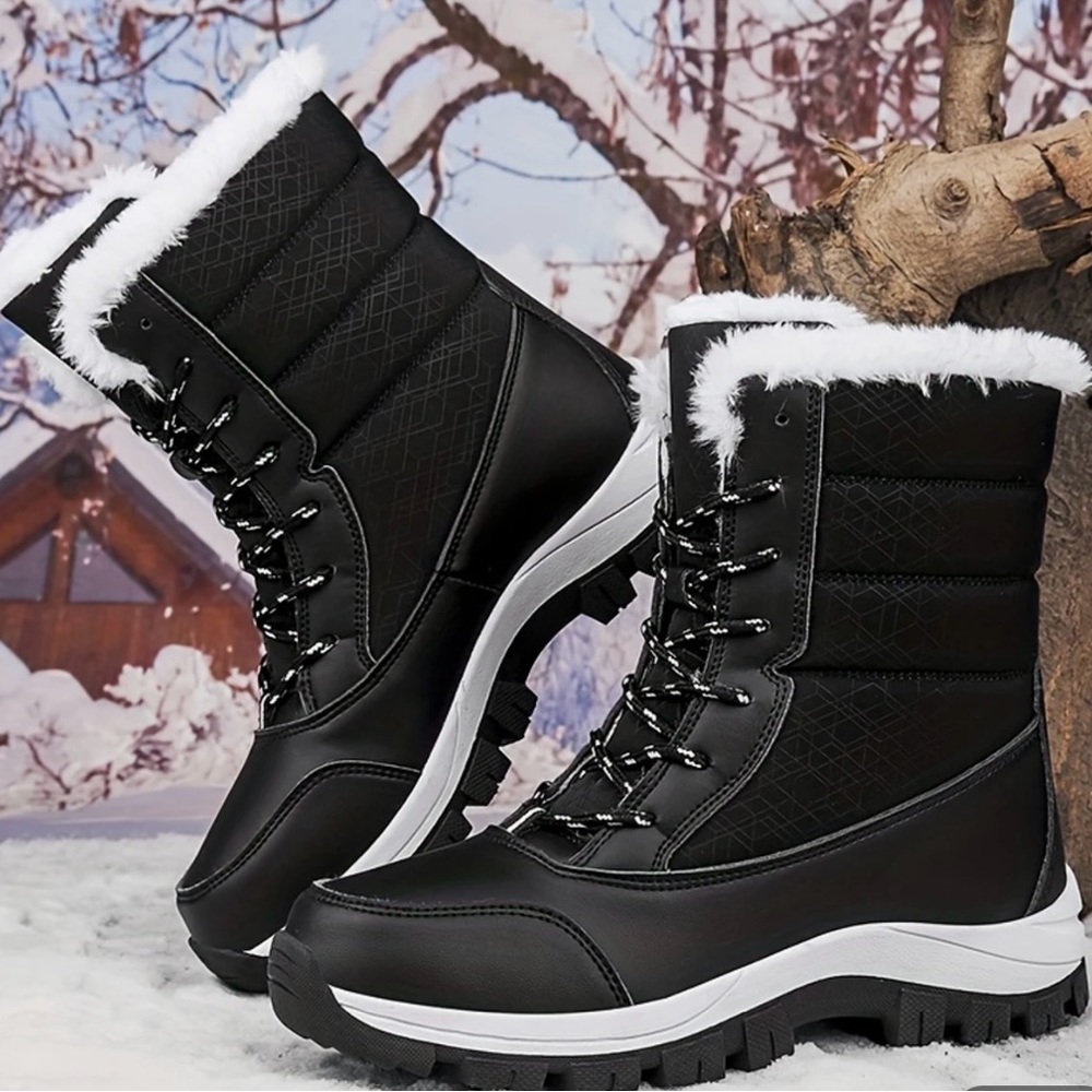 Black and White Winter Snow Boots with Faux Fur Lining